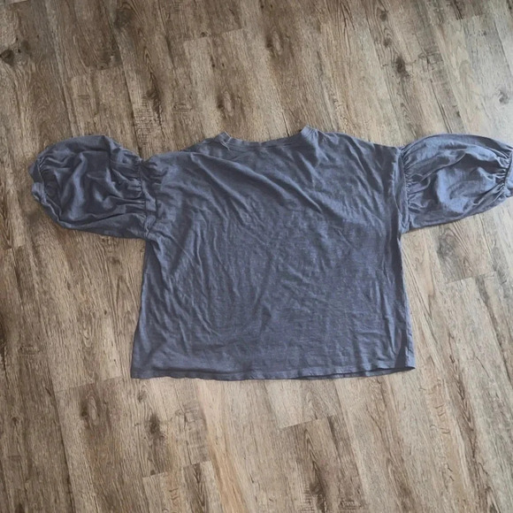 Bubble 3/4 Sleeve Top - Picture 7 of 8